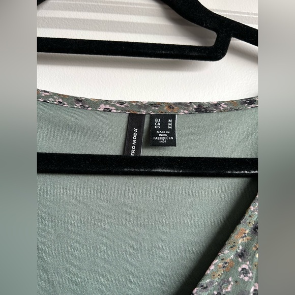 Vero Moda dress - Picture 3 of 3